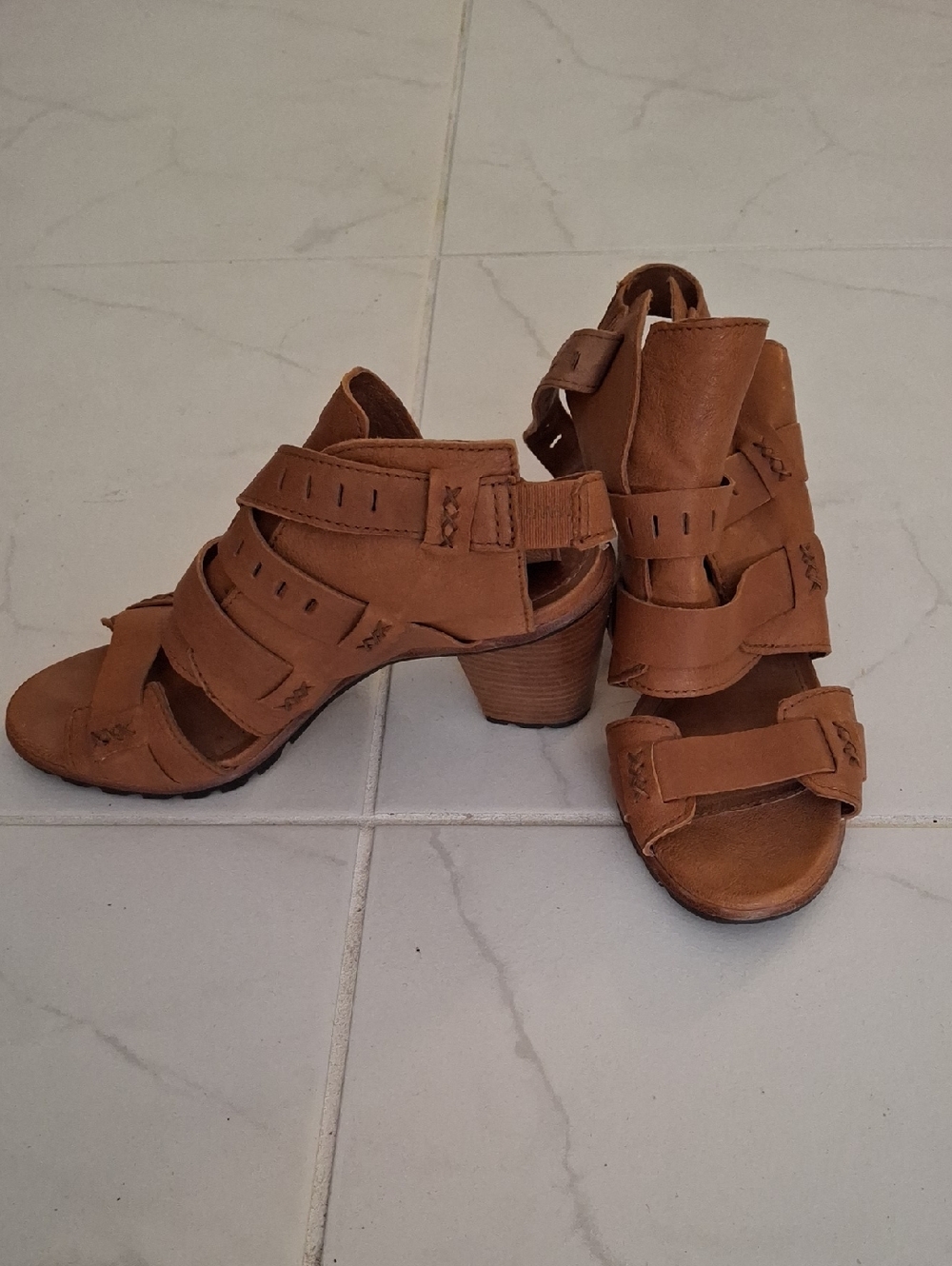 Sorel Tan Leather Multi-Strap Block Heel Sandals